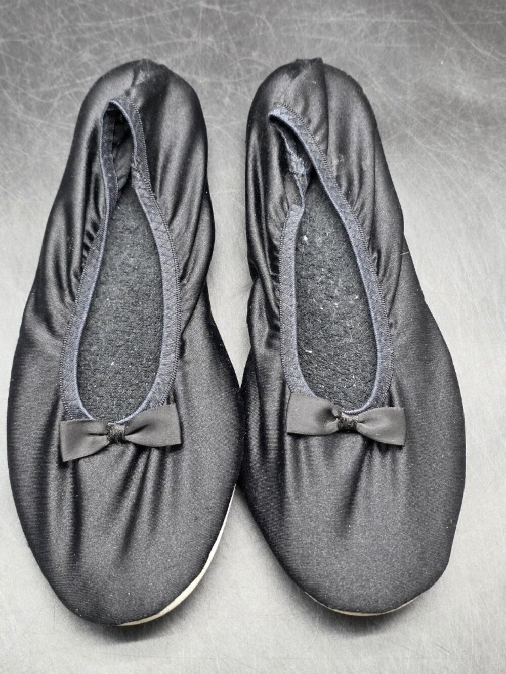 R.G. Barry Slippers Shoes Womens Size 10 Black Satin Ballet Bow House Indoor
